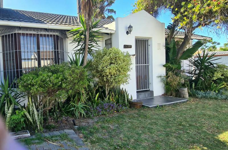 2 Bedroom Property for Sale in Rugby Western Cape